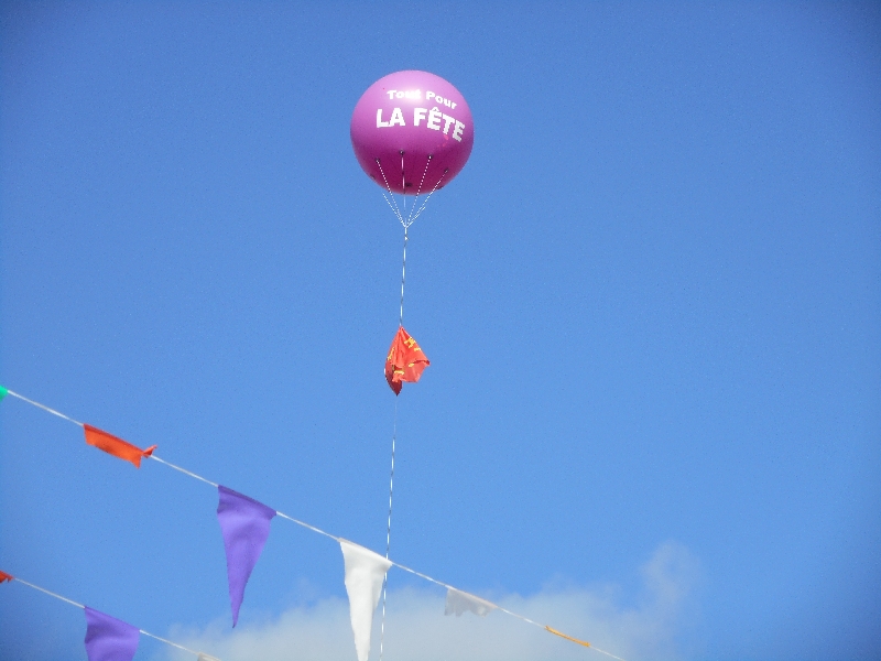 Ballon géant PVC, 3m de diamètre, gonflé à l'hélium, pour être Bien Vu !!!